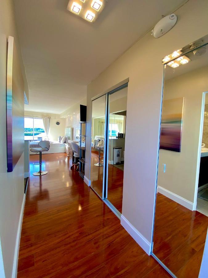 Modern Waterfront Apartment With Miami Skyline View, Free Parking 5 Mins Drive To マイアミビーチ エクステリア 写真