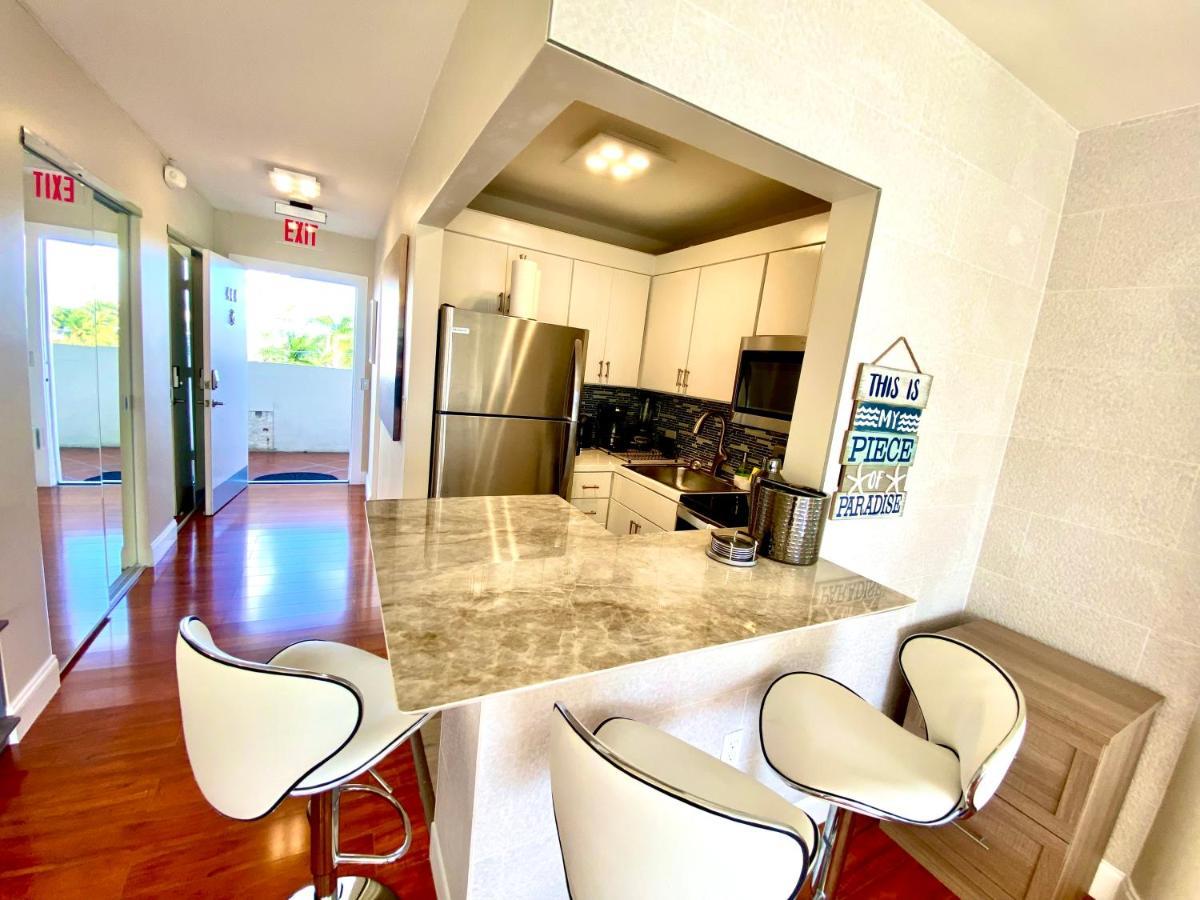 Modern Waterfront Apartment With Miami Skyline View, Free Parking 5 Mins Drive To マイアミビーチ エクステリア 写真