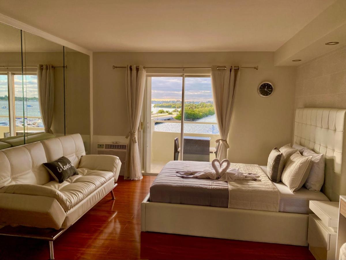 Modern Waterfront Apartment With Miami Skyline View, Free Parking 5 Mins Drive To マイアミビーチ エクステリア 写真