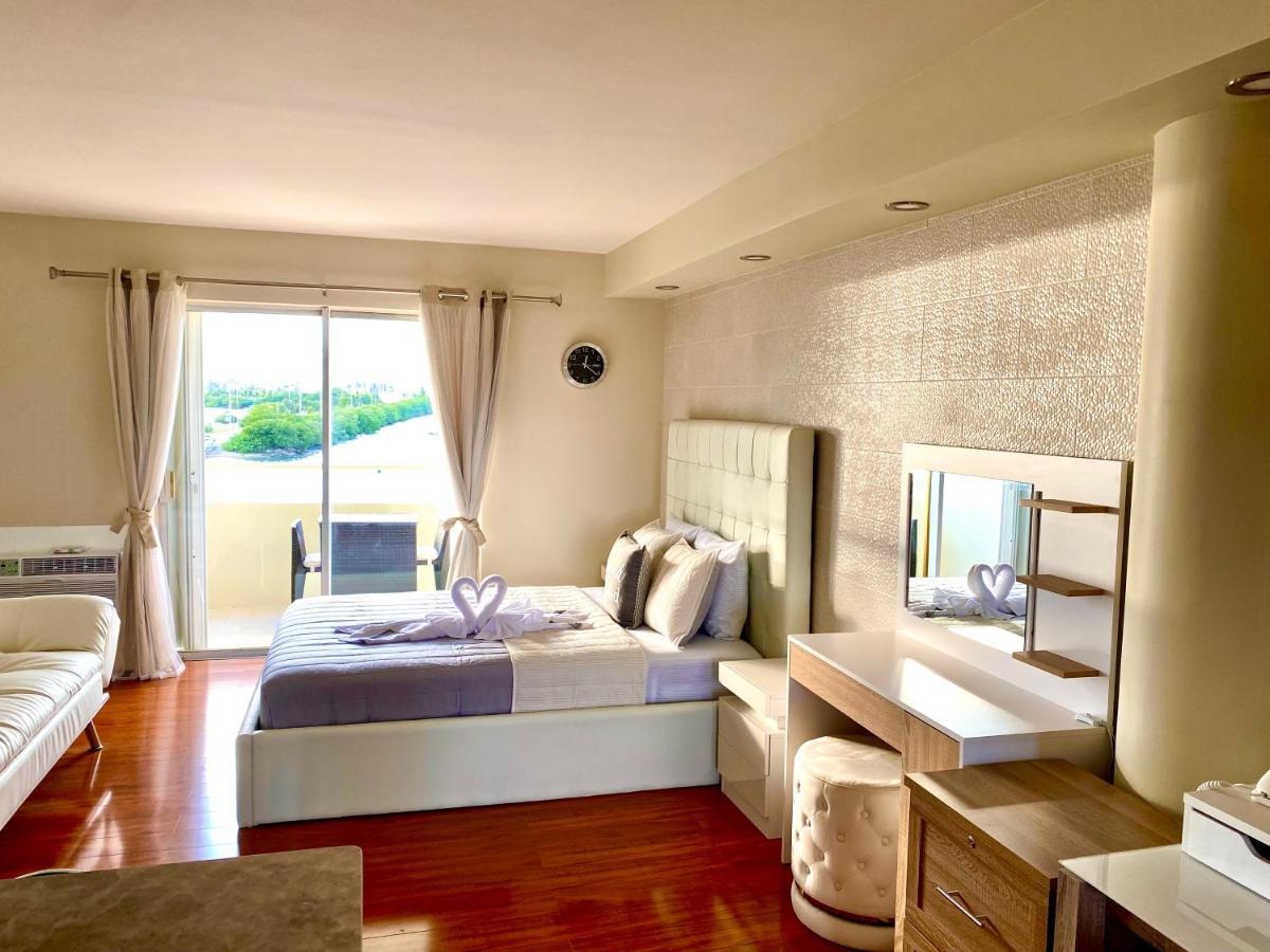 Modern Waterfront Apartment With Miami Skyline View, Free Parking 5 Mins Drive To マイアミビーチ エクステリア 写真