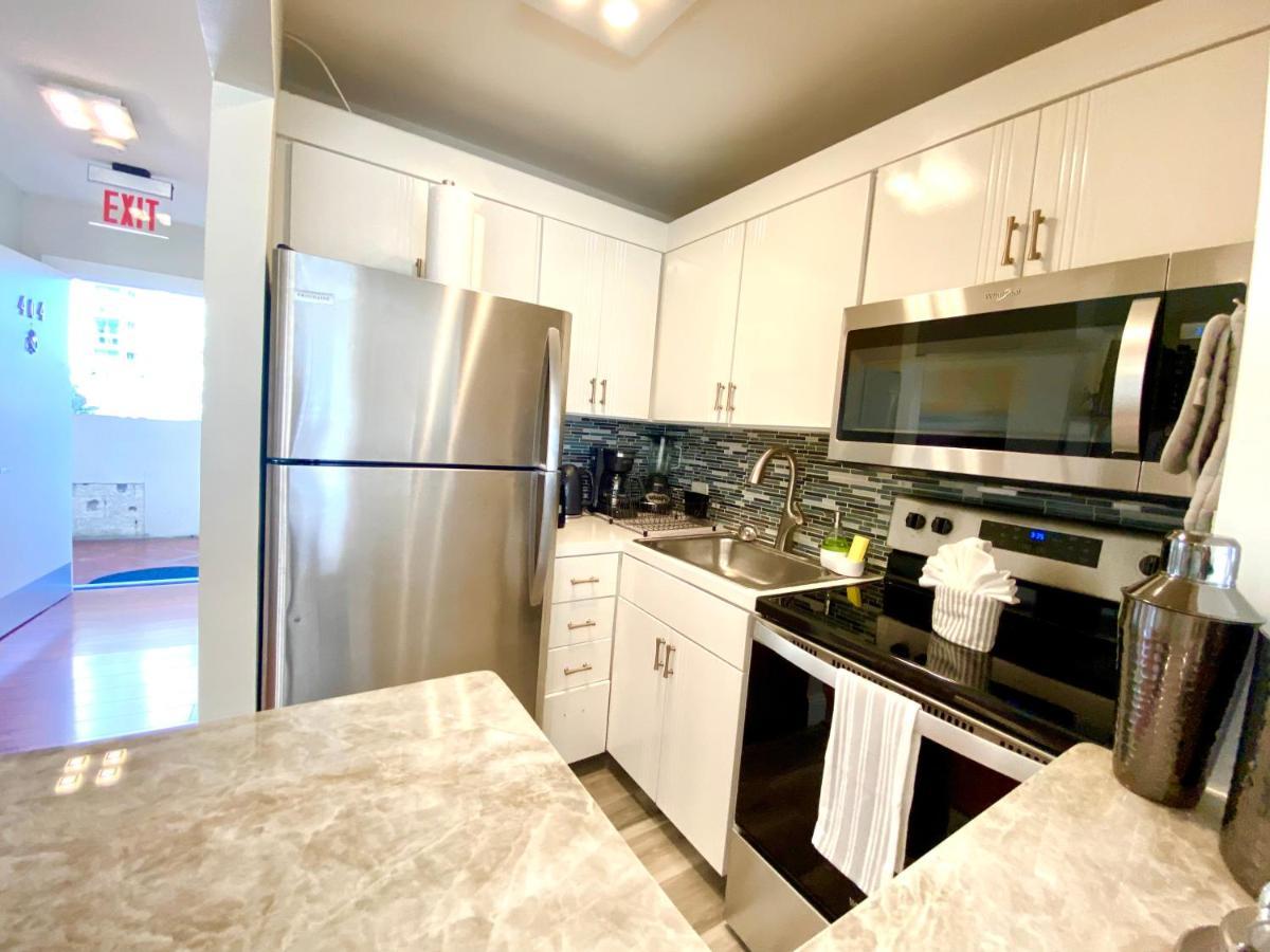 Modern Waterfront Apartment With Miami Skyline View, Free Parking 5 Mins Drive To マイアミビーチ エクステリア 写真